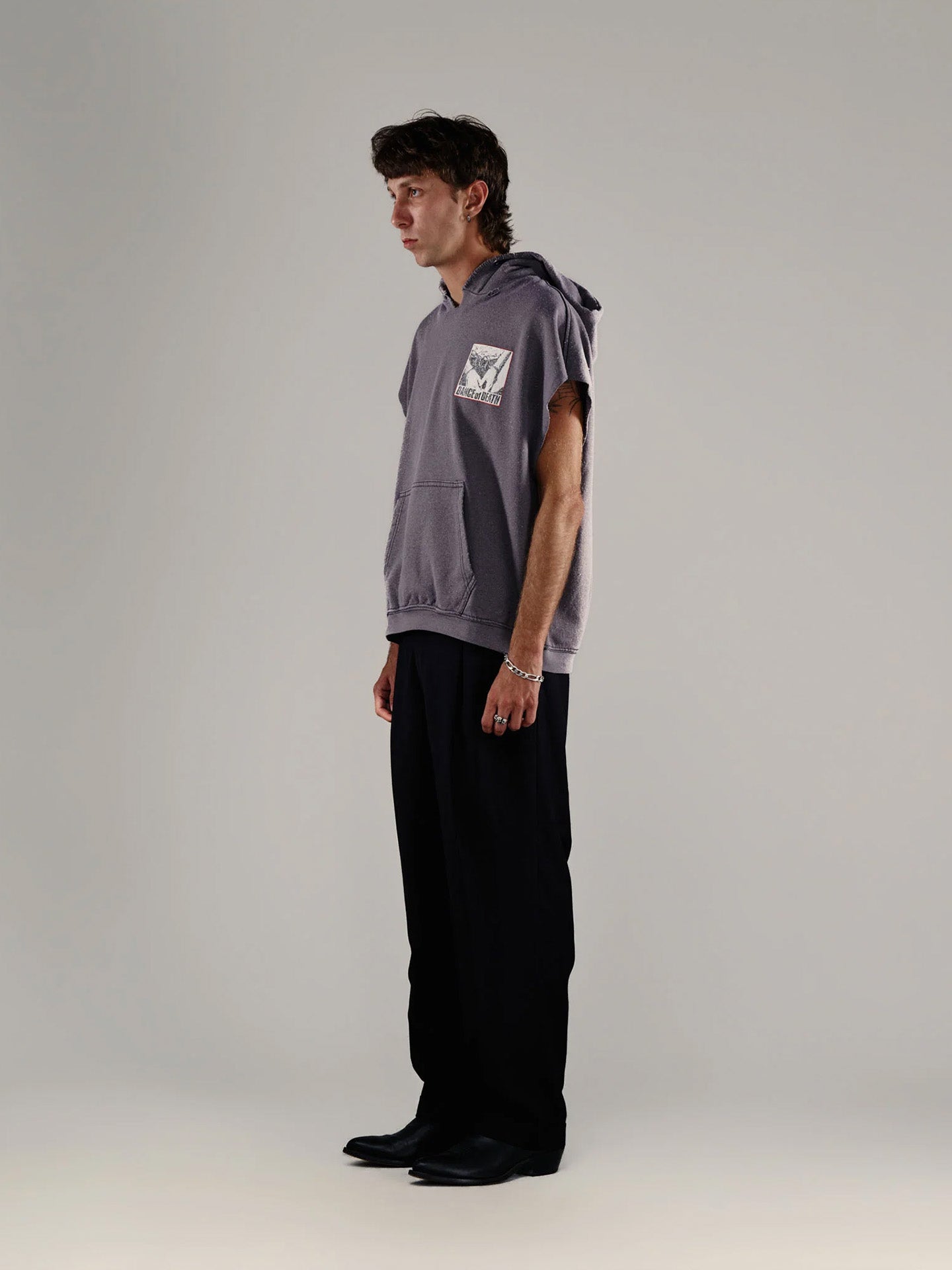 DR. BLUE CUT OFF HOODIE, Brown
