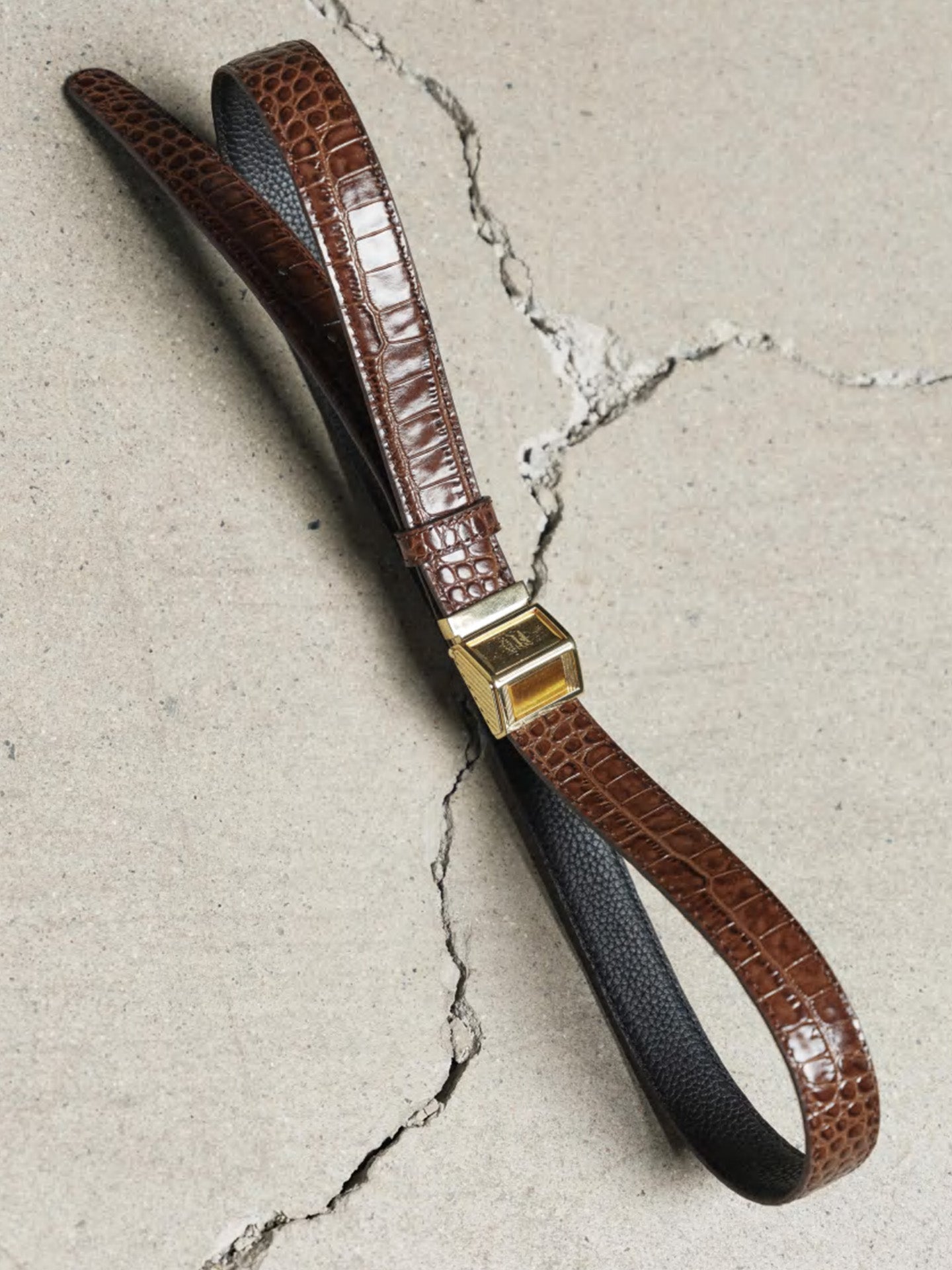 INLAY PEDIMENT BUCKLE BELT, BROWN TIGERITE