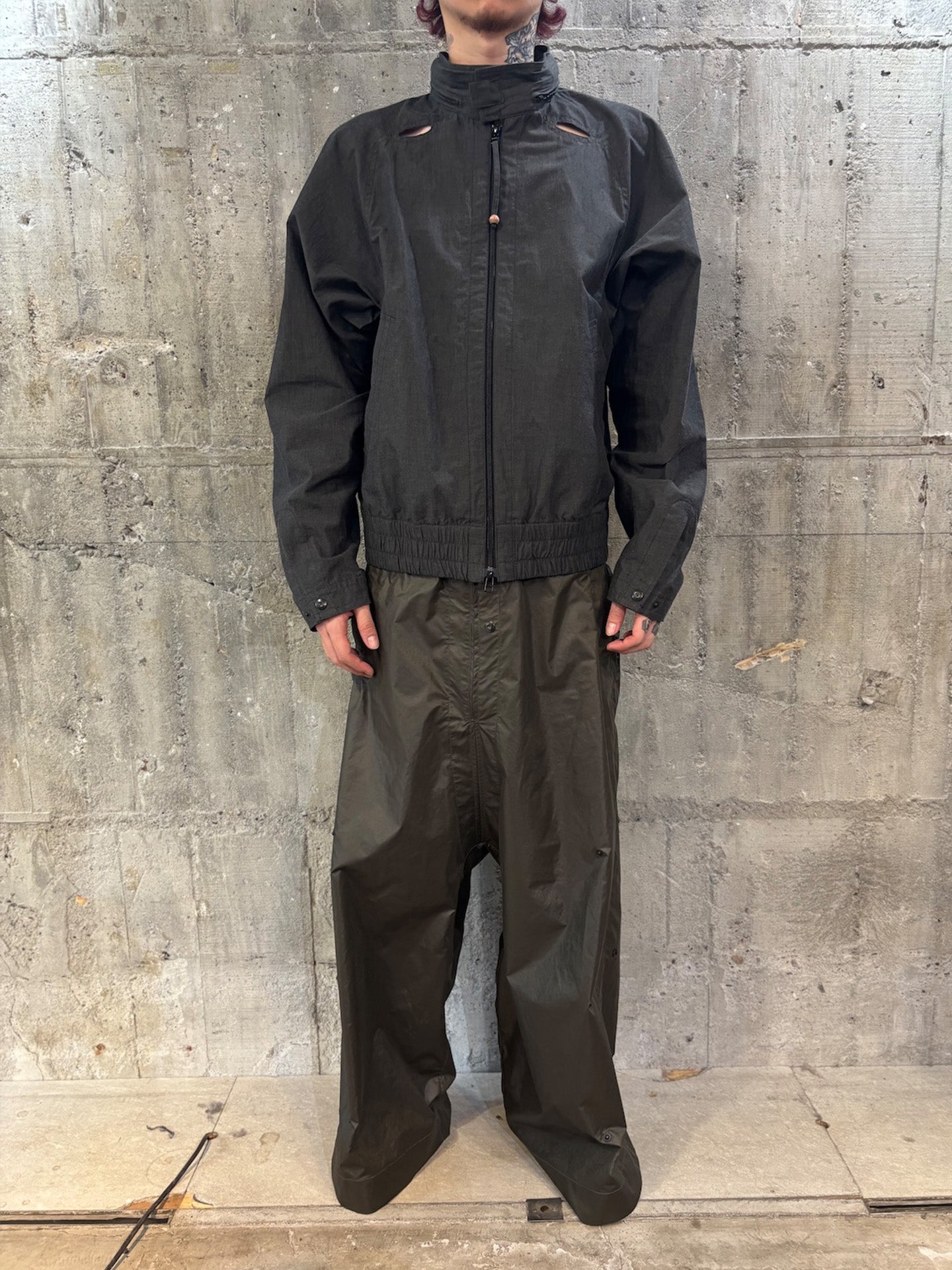 BASIC UNIT 01, Black