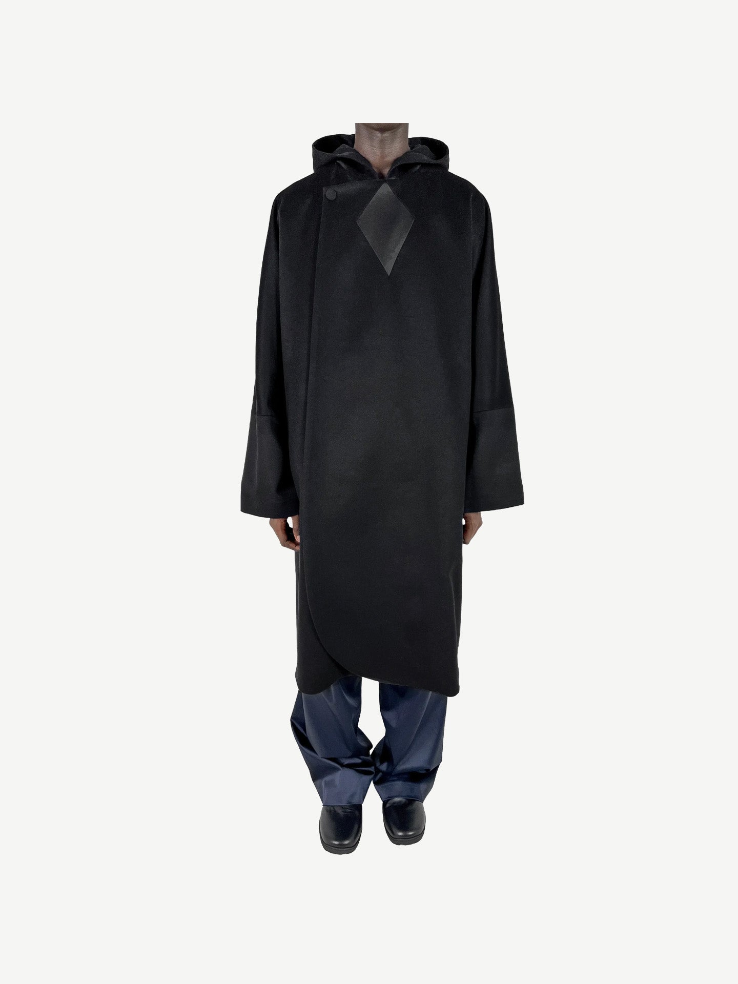 MUNNO HOODED COAT, OBSIDIAN BLACK