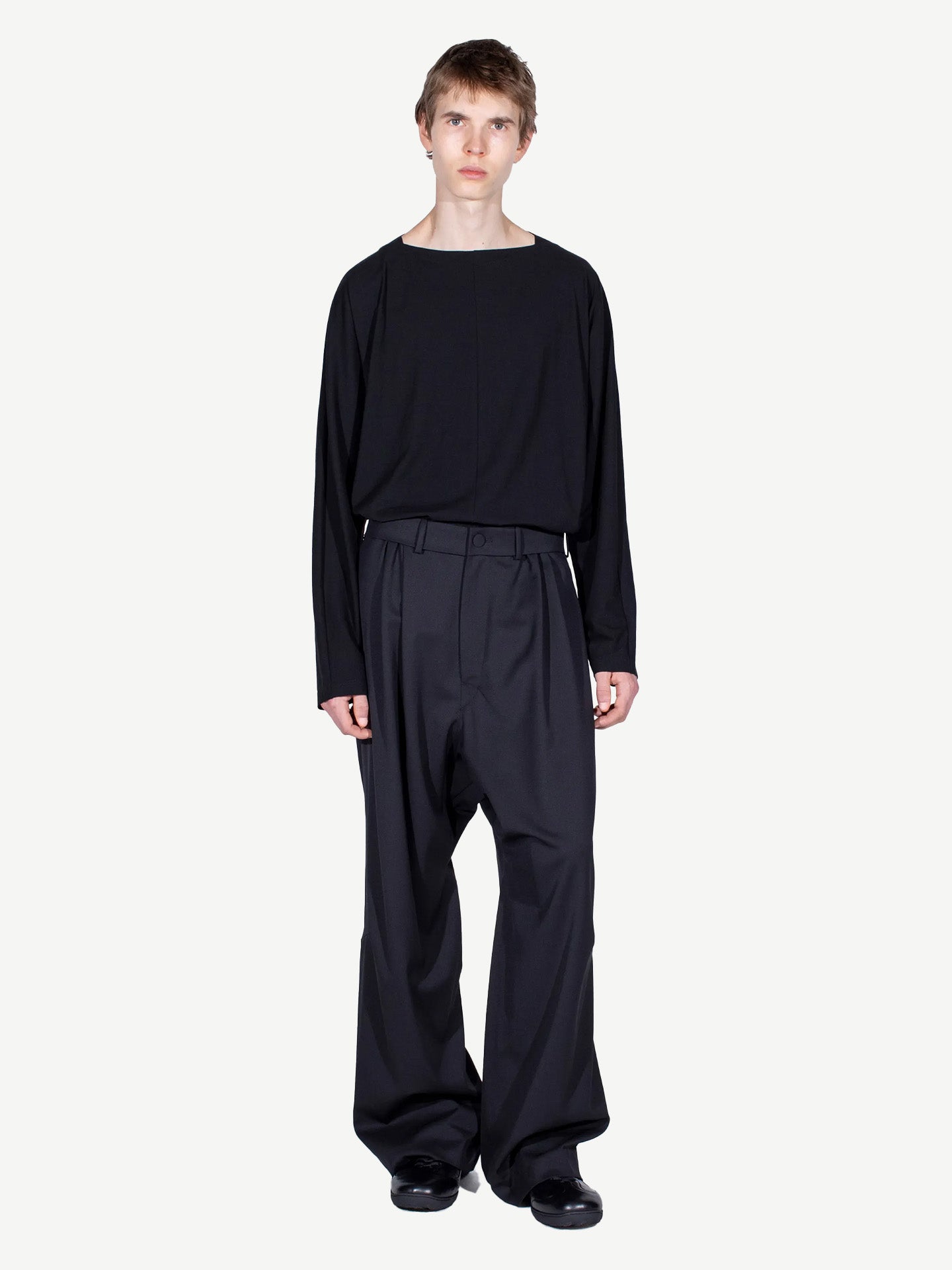 HELMOND TROUSERS, CROW BLACK