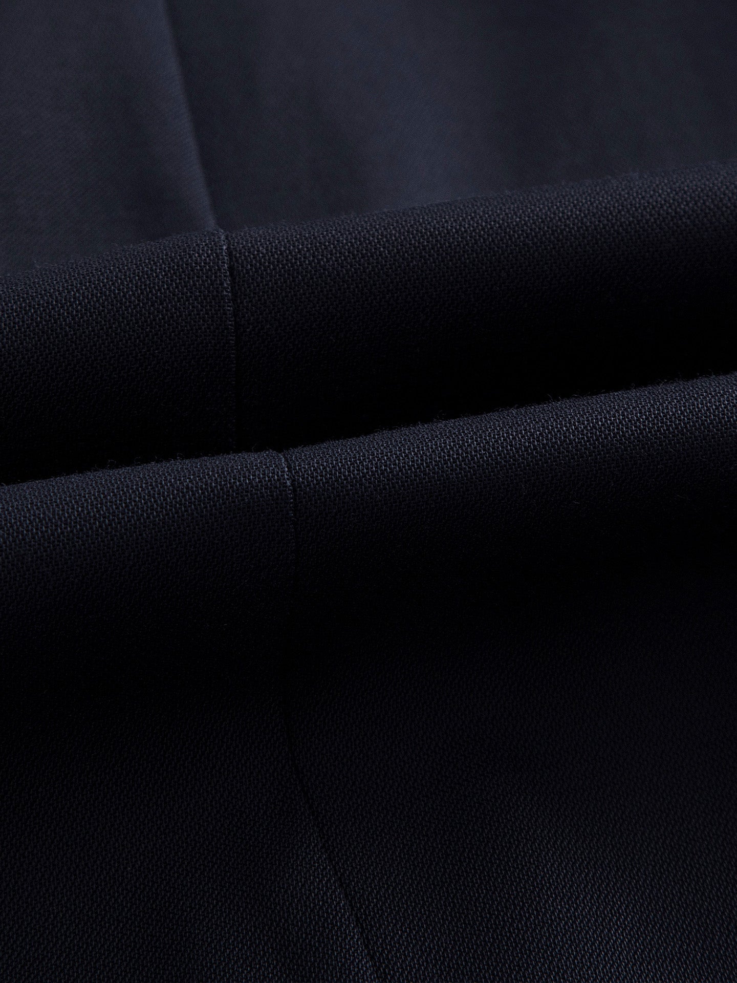 STRUCTURED SPREAD COLLAR SHIRT, BLACK