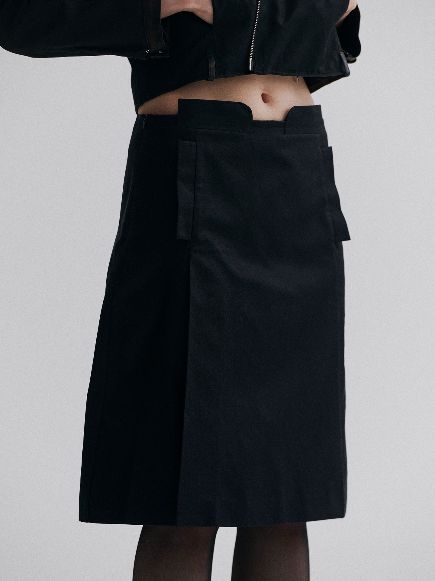 FILE SKIRT, BLACK
