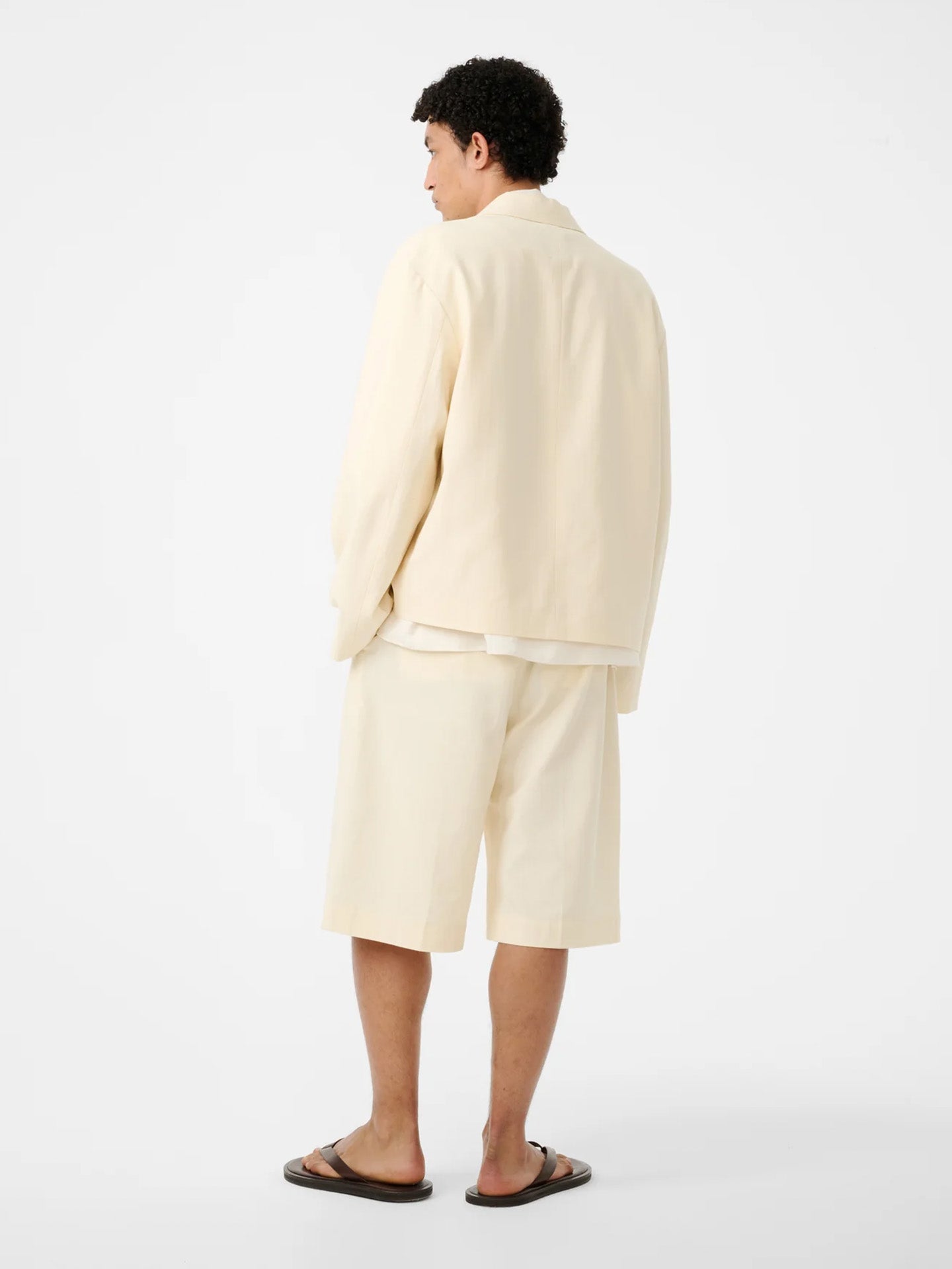 KNEE LENGTH TAILORED SHORT, ANTIQUE WHITE