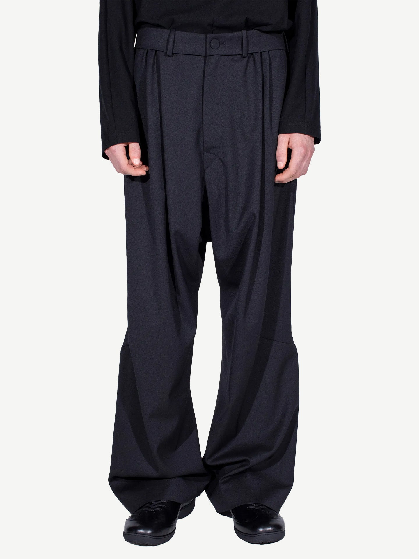 HELMOND TROUSERS, CROW BLACK