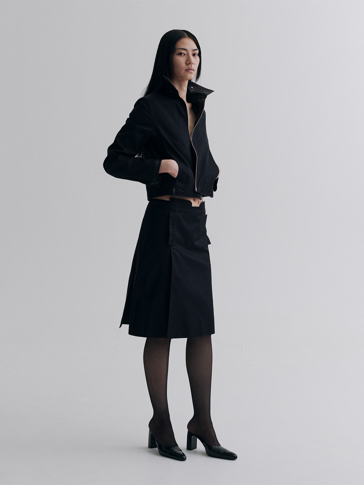 STRUCTURED SPREAD COLLAR SHIRT, BLACK